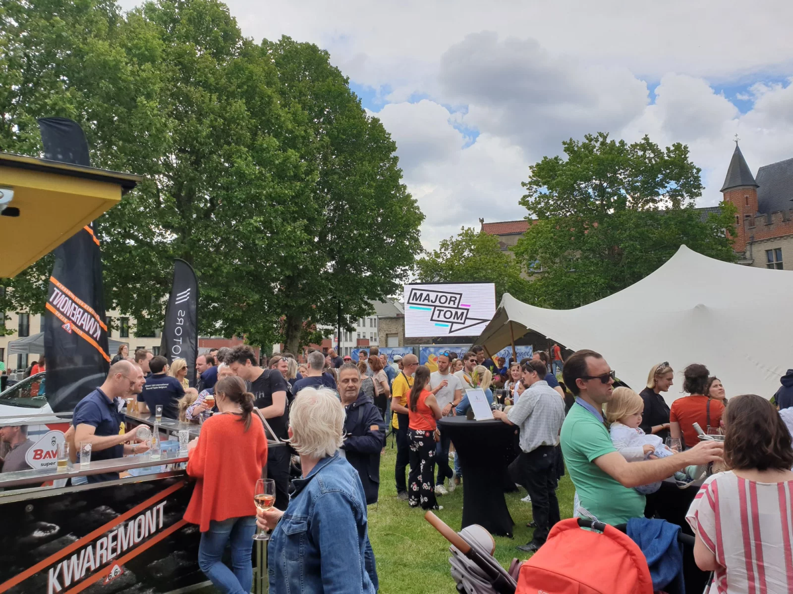 Major Tom sponsors the Duck Race in Ghent