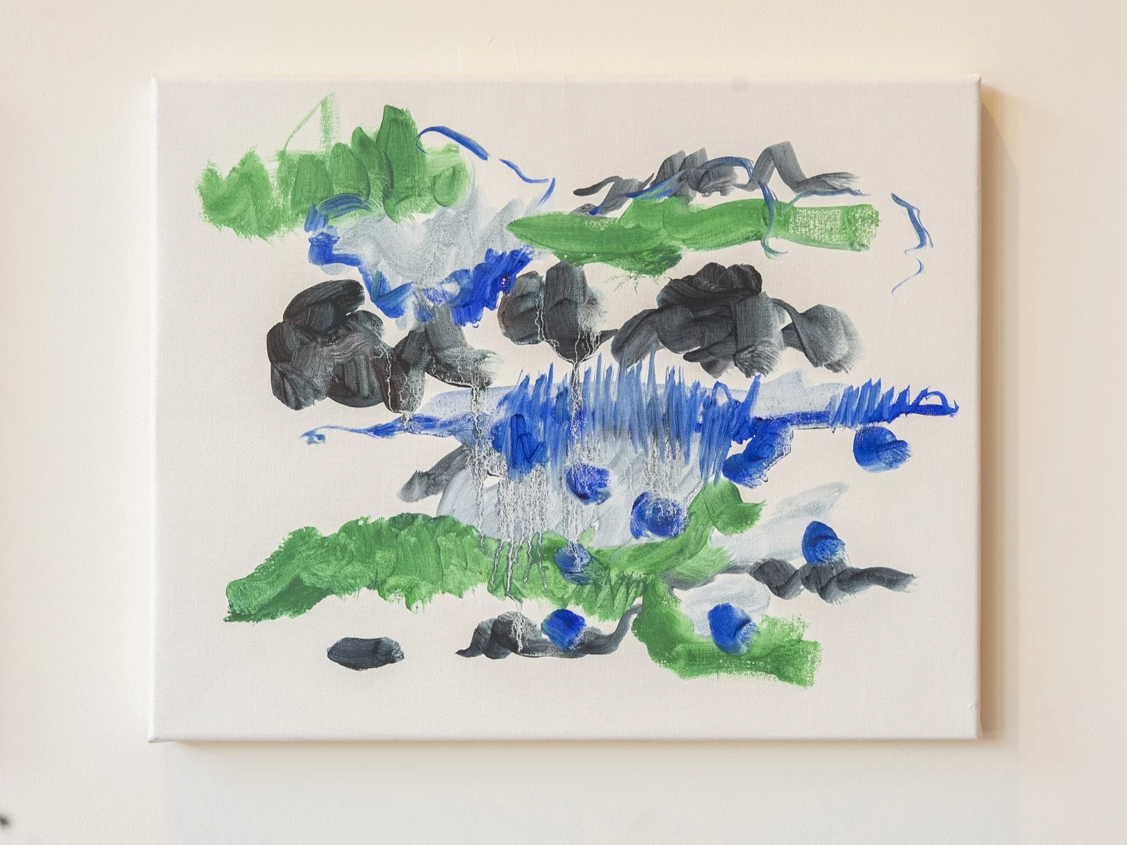 Abstract painting by Emma Mortier