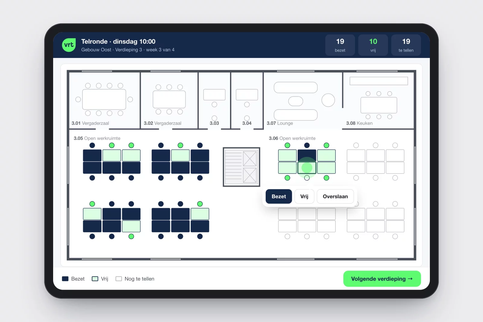 A counting round on a tablet: desks on the floor plan are tapped as occupied or free